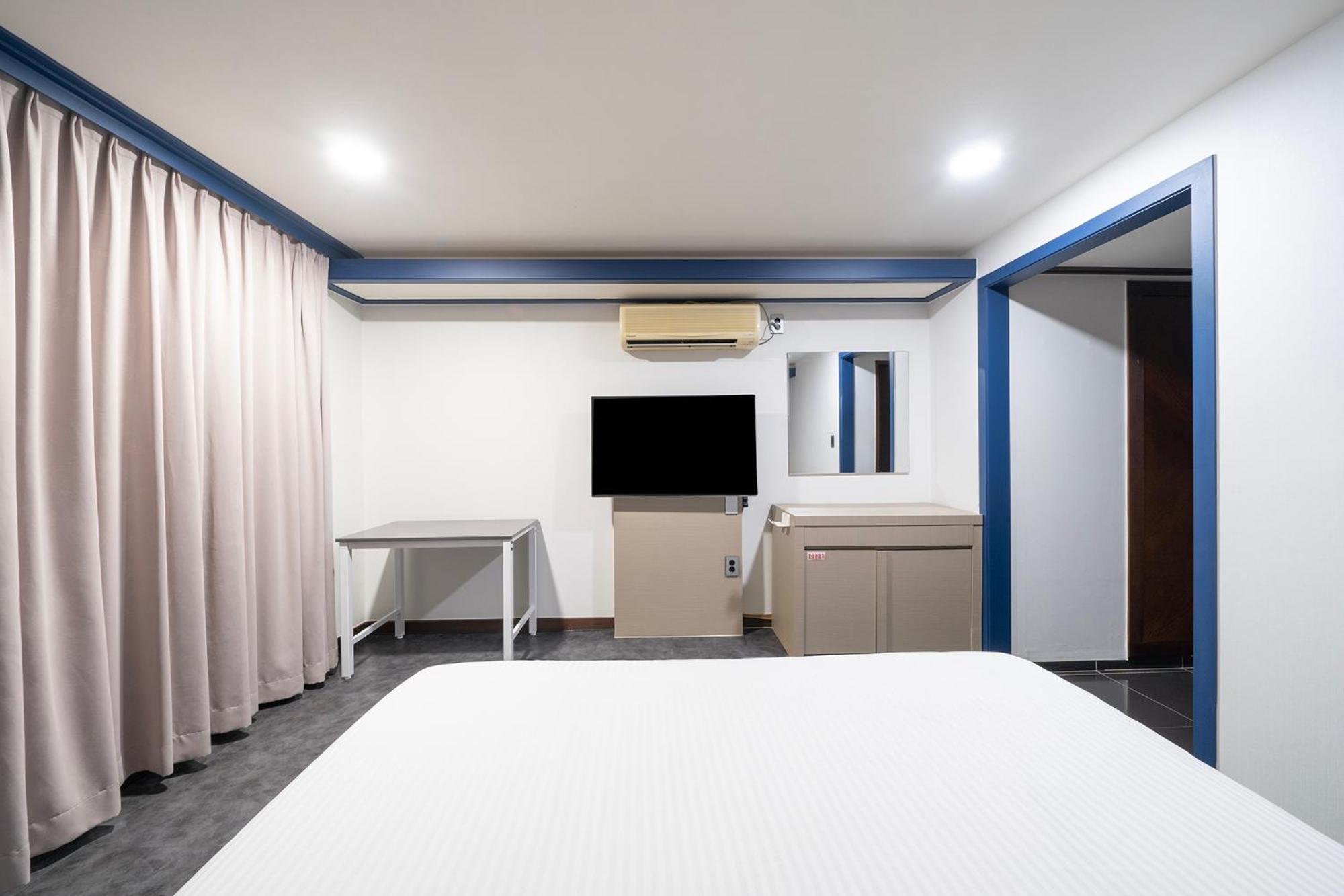 Noblesse Hotel Чеджу Екстериор снимка