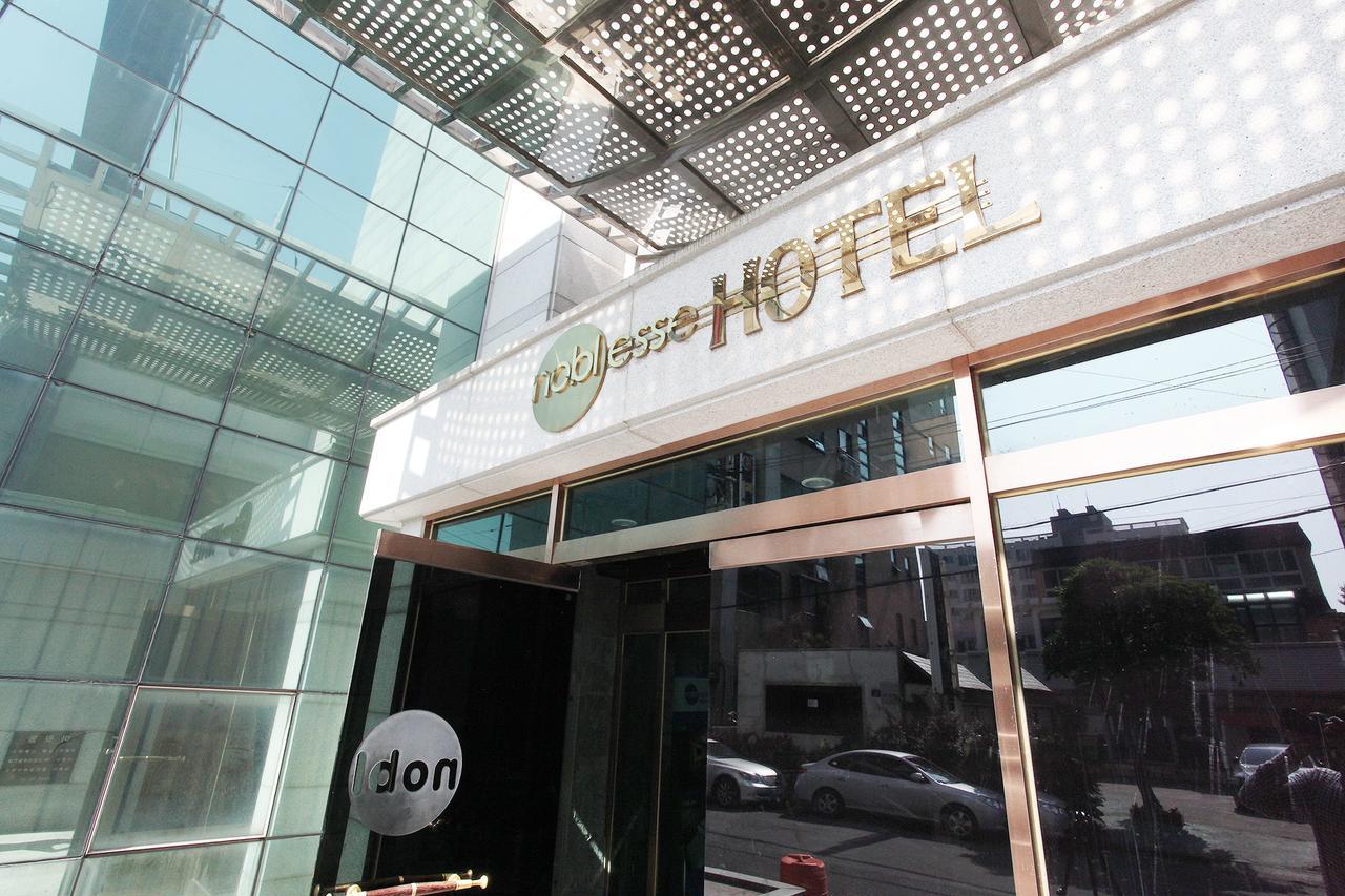 Noblesse Hotel Чеджу Екстериор снимка